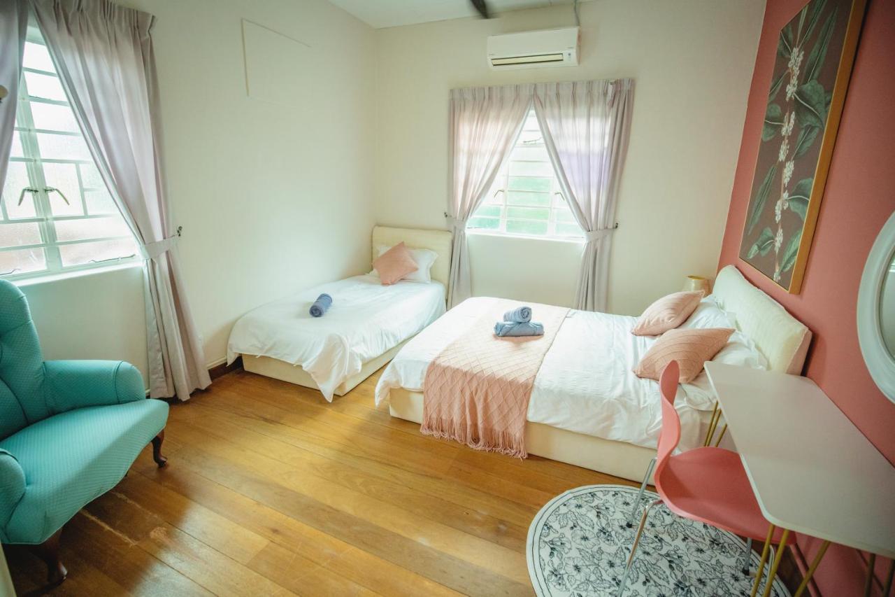 Fa House By The Tanjung Bungah (Penang)
